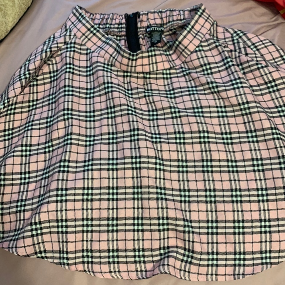 Pink plaid hot topic skirt